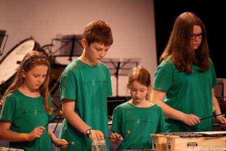 Koncert orkestrov in pevskega zbora Glasbene šole Kamnik  (8)